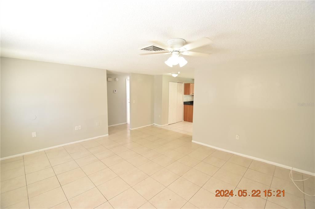 For Rent: $2,000 (4 beds, 2 baths, 1902 Square Feet)