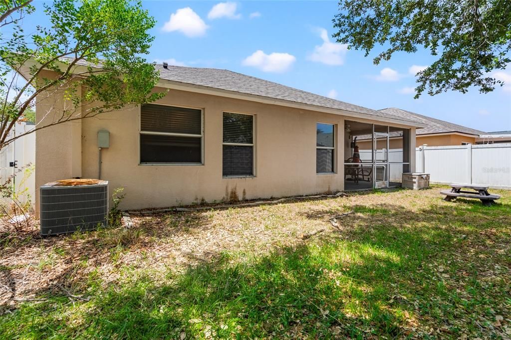 Active With Contract: $415,000 (4 beds, 2 baths, 2206 Square Feet)