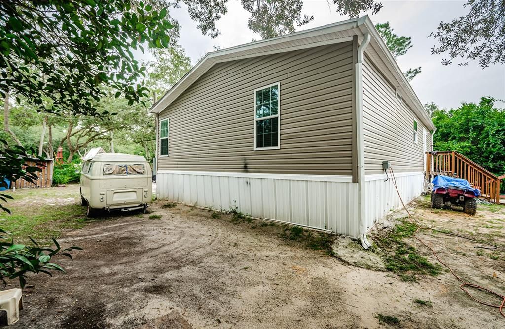 For Sale: $219,000 (3 beds, 2 baths, 1188 Square Feet)