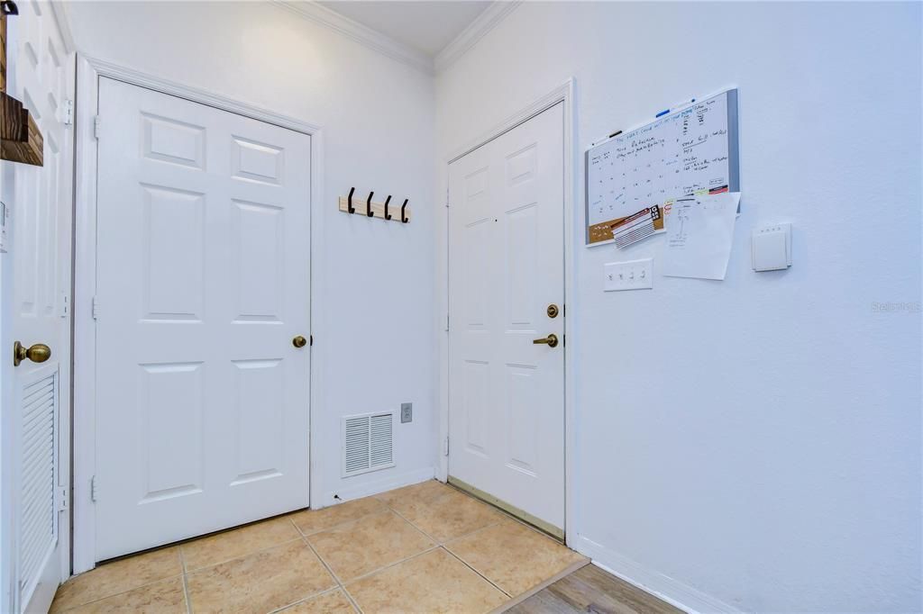 For Sale: $197,500 (1 beds, 1 baths, 769 Square Feet)