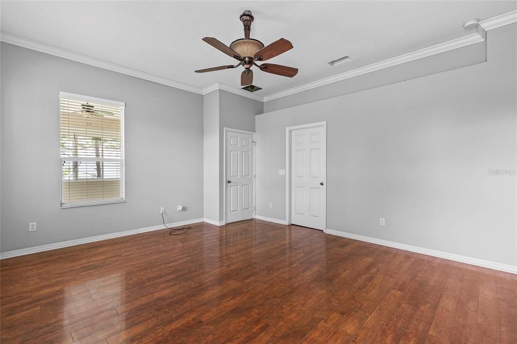 Active With Contract: $374,900 (2 beds, 2 baths, 1915 Square Feet)