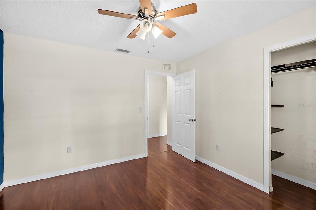 Active With Contract: $329,900 (3 beds, 2 baths, 1649 Square Feet)