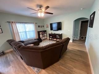 For Rent: $2,850 (5 beds, 3 baths, 2556 Square Feet)