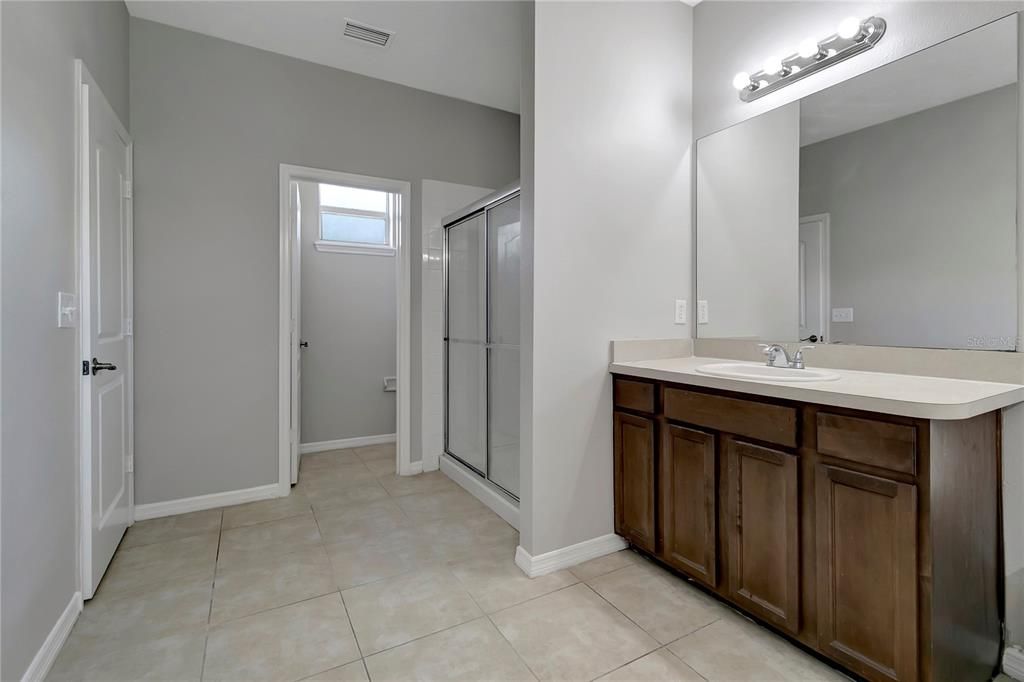 Active With Contract: $399,000 (4 beds, 2 baths, 2852 Square Feet)