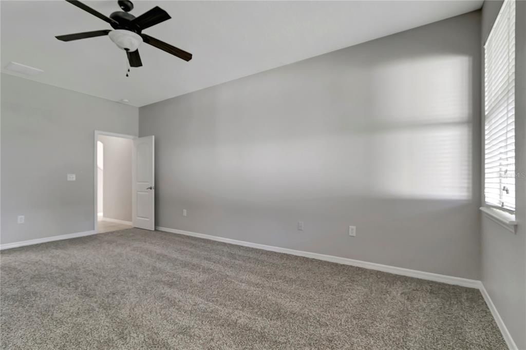 Active With Contract: $399,000 (4 beds, 2 baths, 2852 Square Feet)