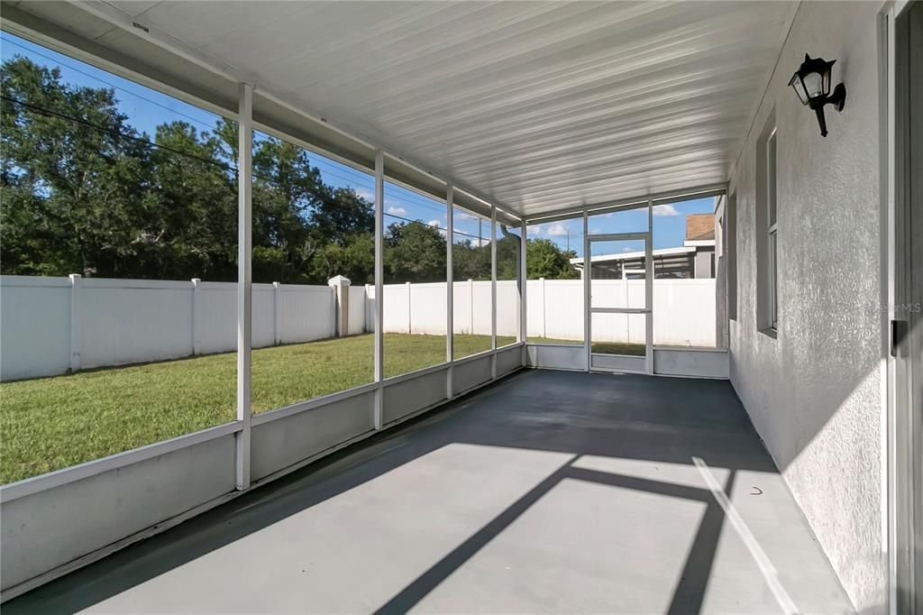 Active With Contract: $399,000 (4 beds, 2 baths, 2852 Square Feet)