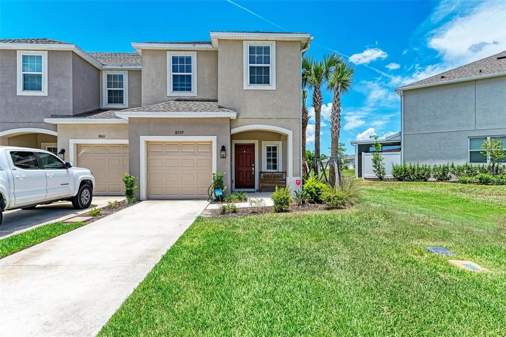 Recently Sold: $399,500 (3 beds, 2 baths, 1555 Square Feet)