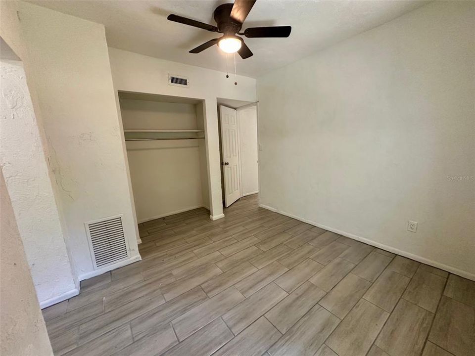 For Rent: $2,350 (3 beds, 2 baths, 1900 Square Feet)