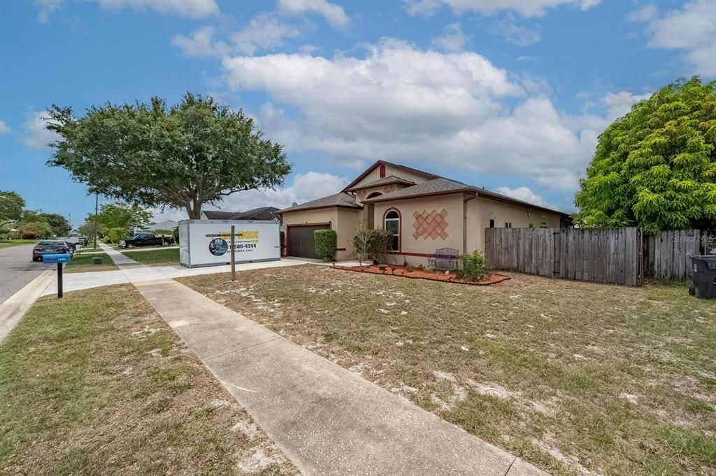 For Sale: $325,000 (3 beds, 2 baths, 1542 Square Feet)