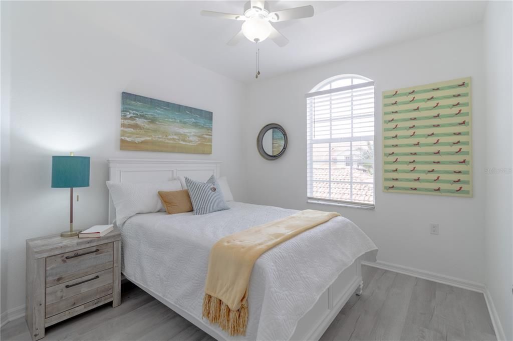 For Sale: $339,900 (3 beds, 2 baths, 1321 Square Feet)