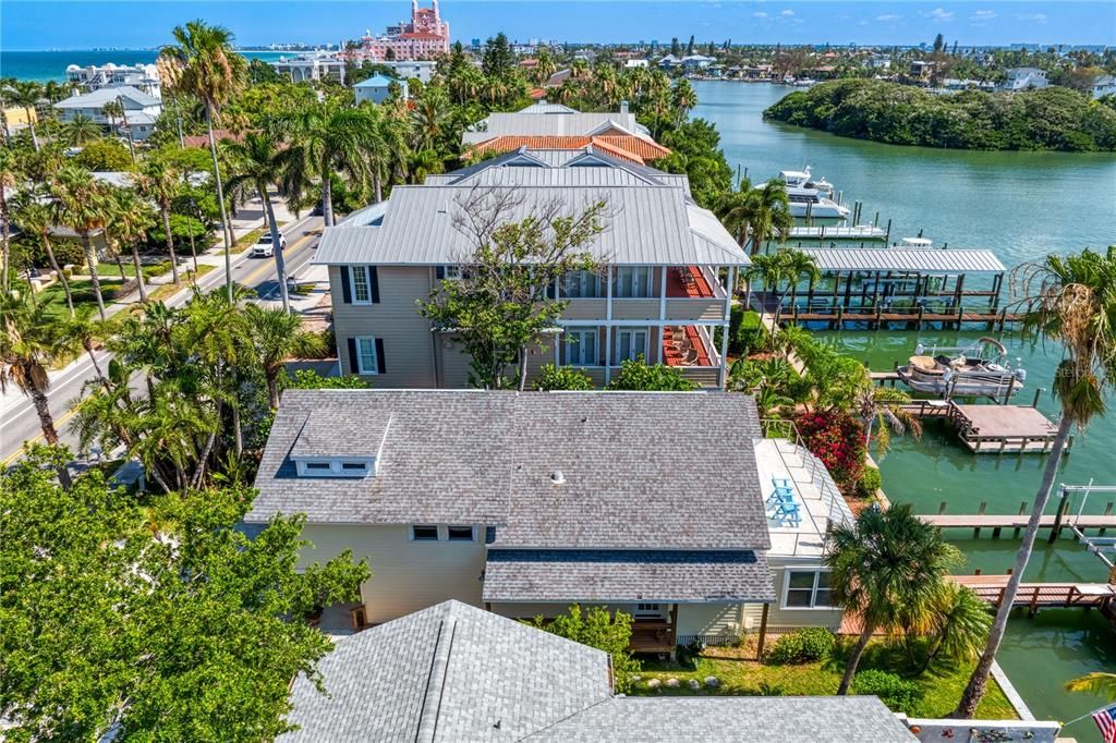 Active With Contract: $2,300,000 (3 beds, 2 baths, 2143 Square Feet)