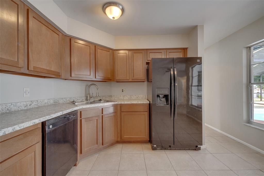 For Sale: $409,500 (4 beds, 2 baths, 1701 Square Feet)