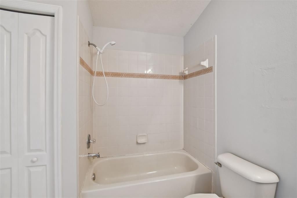 For Sale: $239,000 (2 beds, 2 baths, 1696 Square Feet)