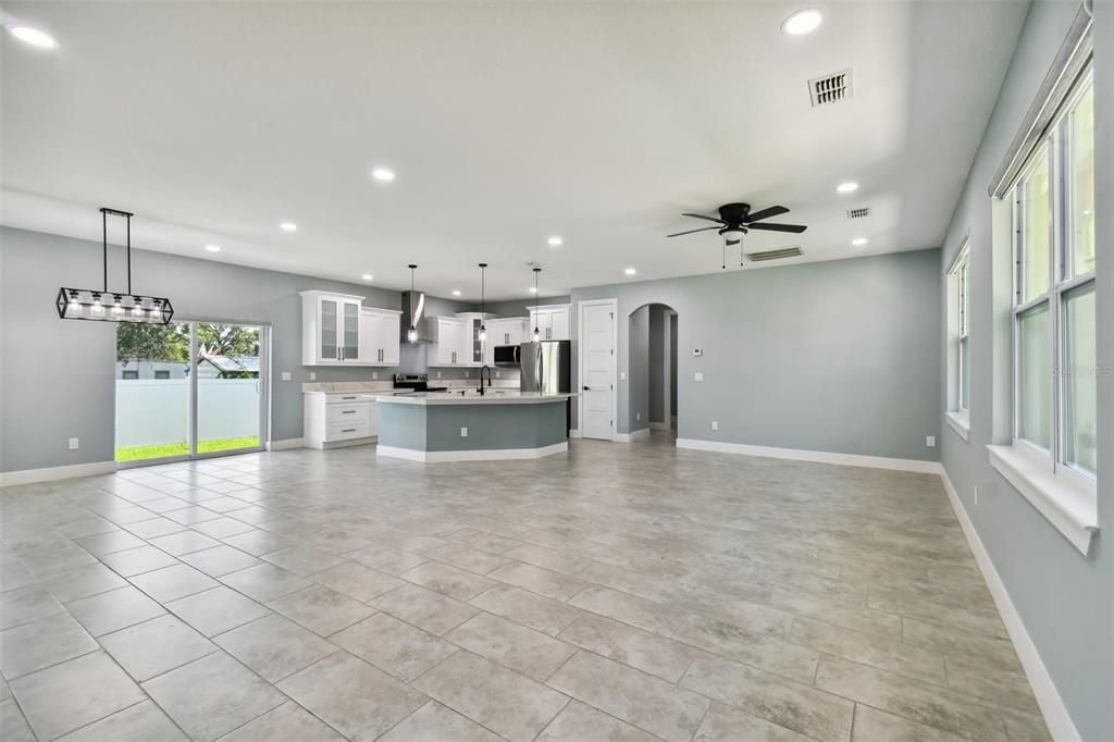 For Sale: $649,900 (3 beds, 2 baths, 2556 Square Feet)