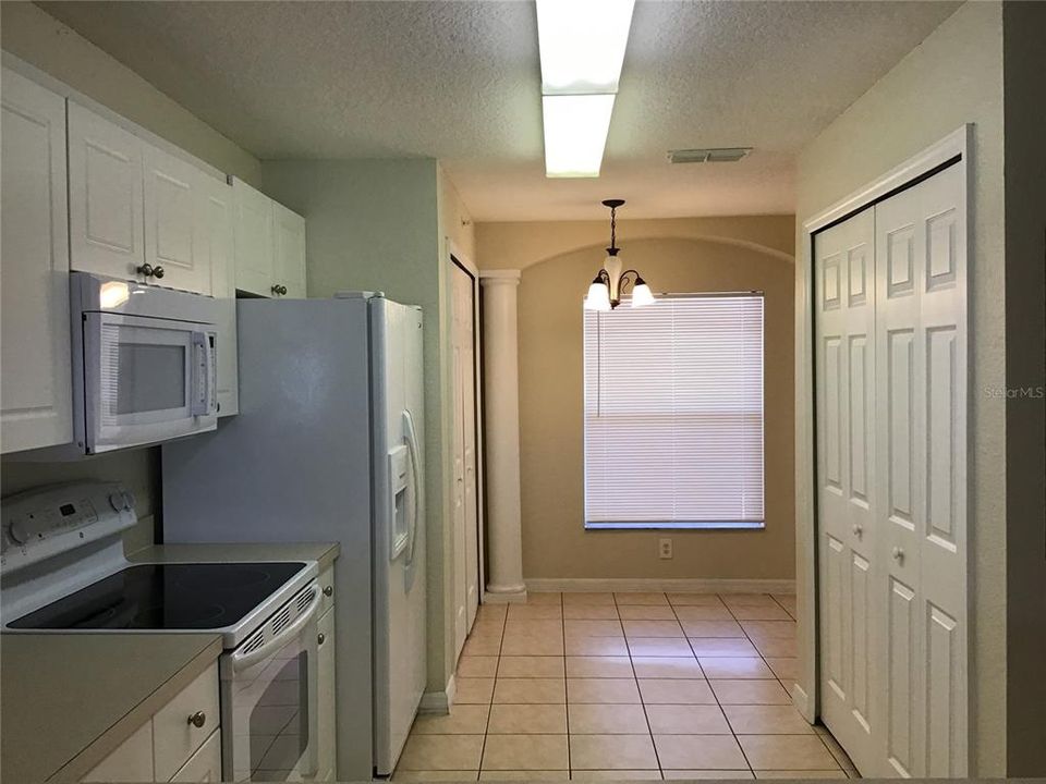 For Rent: $1,750 (2 beds, 2 baths, 1212 Square Feet)