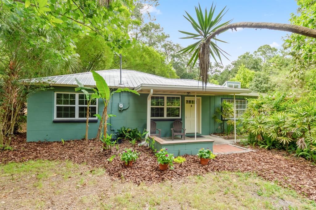 For Sale: $485,000 (3 beds, 2 baths, 1906 Square Feet)