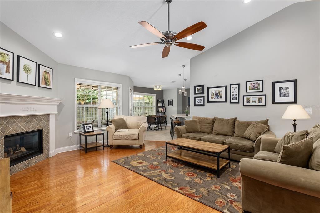Active With Contract: $425,000 (3 beds, 2 baths, 2047 Square Feet)