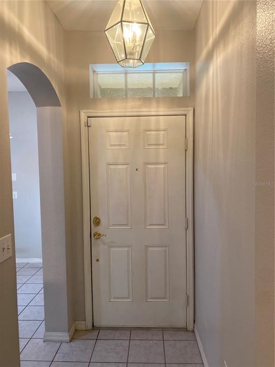 For Rent: $1,950 (2 beds, 1 baths, 1272 Square Feet)