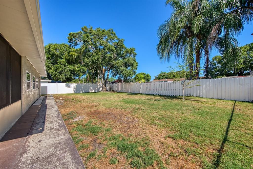 Active With Contract: $419,900 (3 beds, 2 baths, 1536 Square Feet)