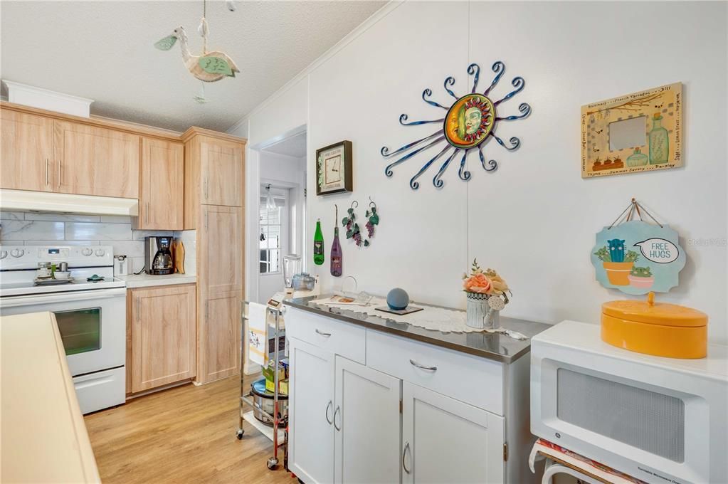 Active With Contract: $247,000 (2 beds, 2 baths, 1436 Square Feet)