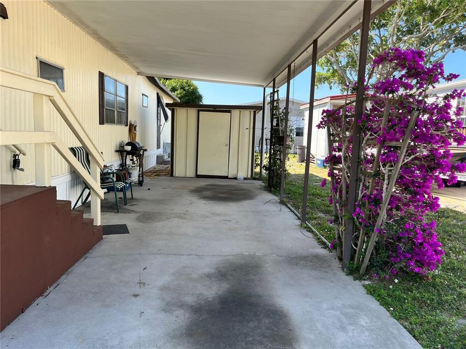 Active With Contract: $74,000 (2 beds, 1 baths, 672 Square Feet)