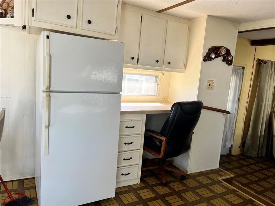 Active With Contract: $74,000 (2 beds, 1 baths, 672 Square Feet)