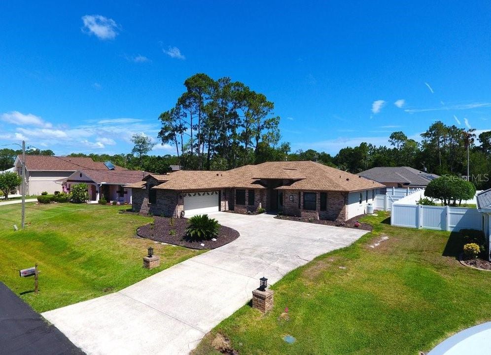 Active With Contract: $499,000 (3 beds, 2 baths, 2165 Square Feet)