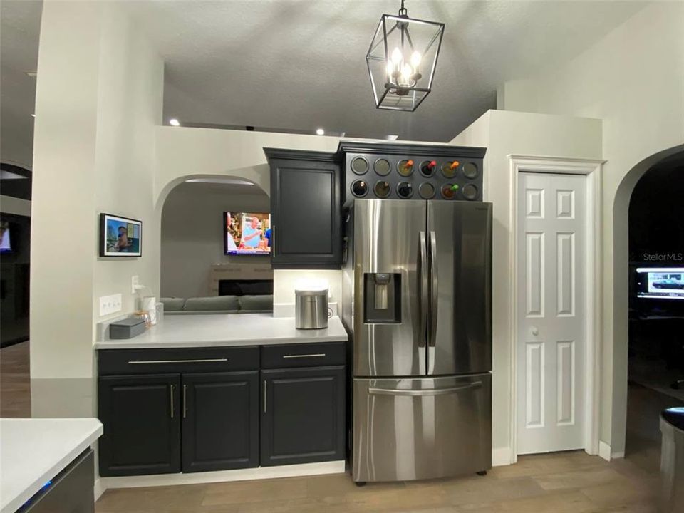 Active With Contract: $499,000 (3 beds, 2 baths, 2165 Square Feet)