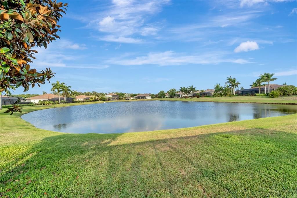 Active With Contract: $965,000 (4 beds, 3 baths, 3072 Square Feet)