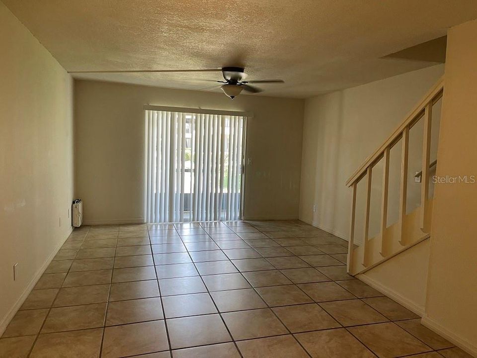 For Rent: $1,725 (2 beds, 1 baths, 1068 Square Feet)