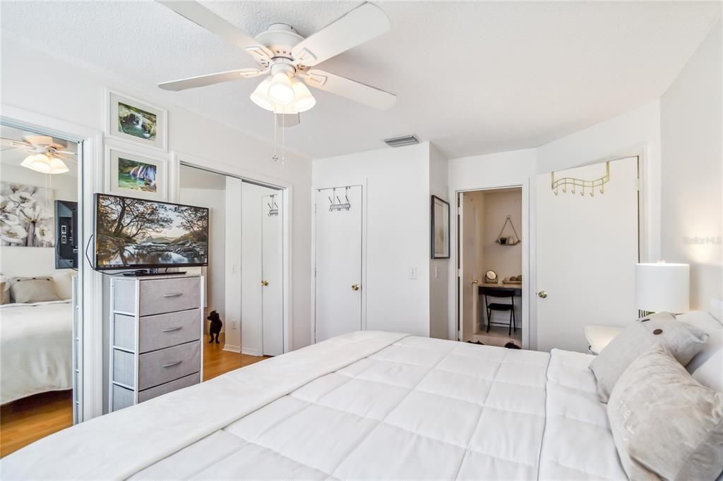 Active With Contract: $359,000 (3 beds, 2 baths, 1852 Square Feet)