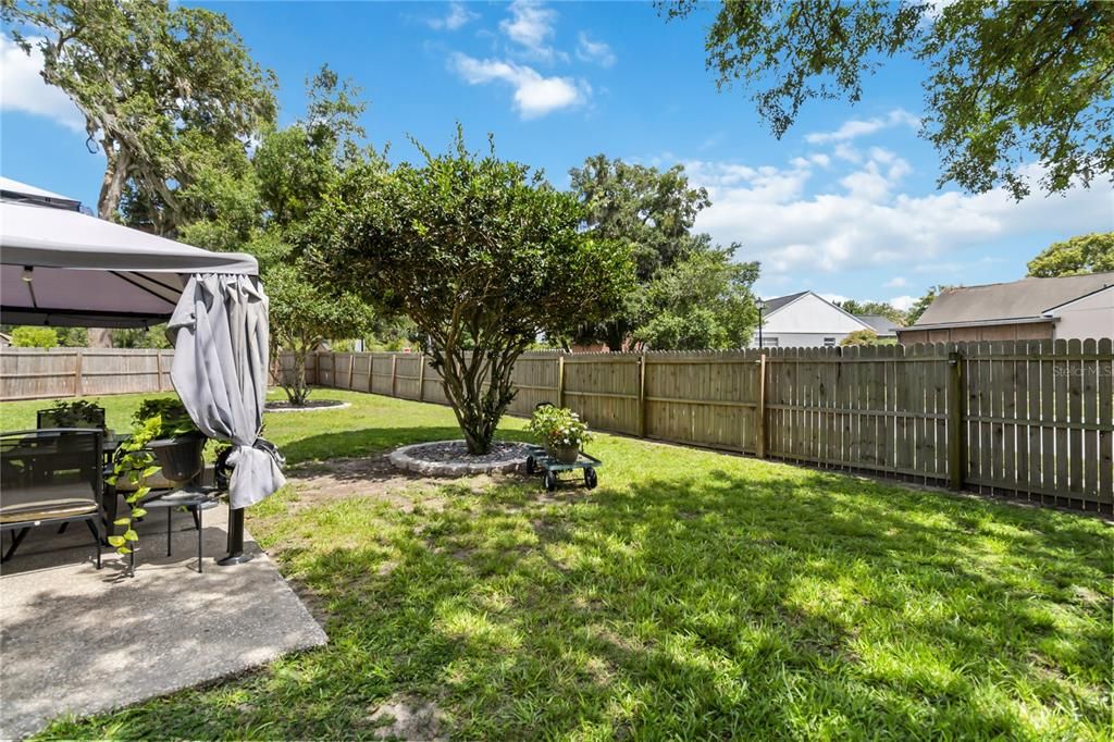 Active With Contract: $359,000 (3 beds, 2 baths, 1852 Square Feet)