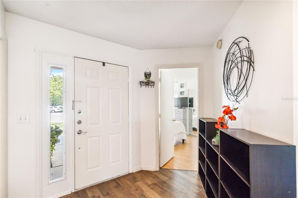 Active With Contract: $359,000 (3 beds, 2 baths, 1852 Square Feet)