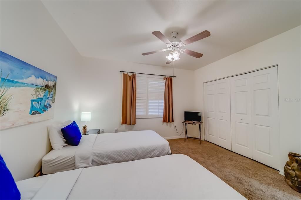 For Rent: $4,000 (2 beds, 2 baths, 1230 Square Feet)