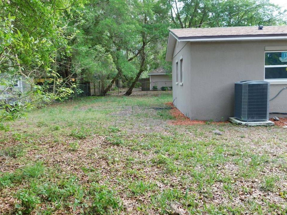 For Sale: $169,500 (3 beds, 1 baths, 950 Square Feet)