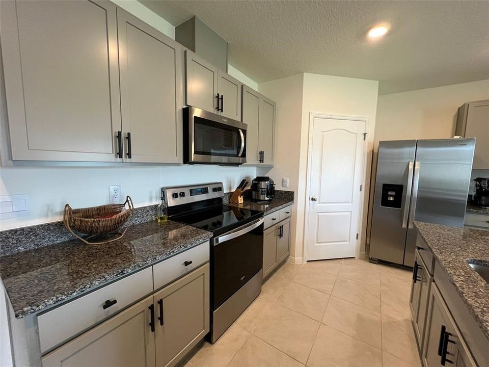 Active With Contract: $2,450 (4 beds, 2 baths, 1846 Square Feet)