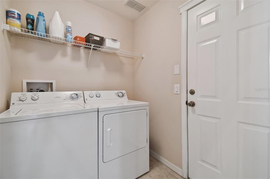 Active With Contract: $575,000 (4 beds, 2 baths, 2302 Square Feet)