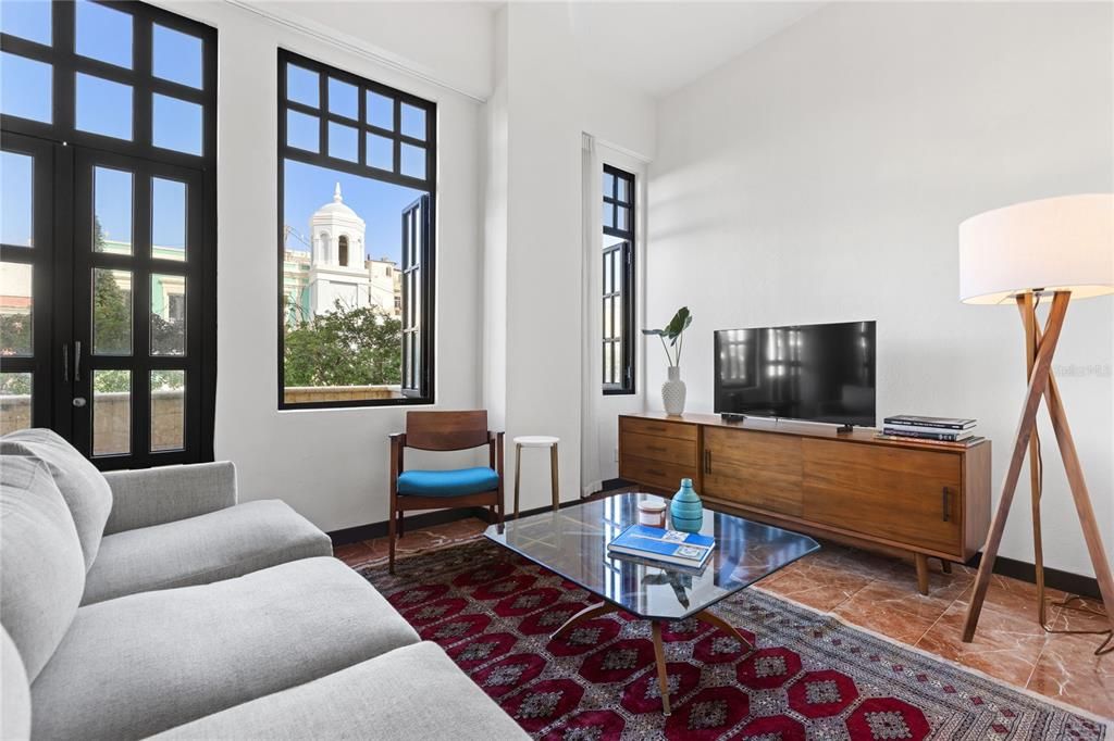 Recently Sold: $850,000 (2 beds, 2 baths, 1251 Square Feet)