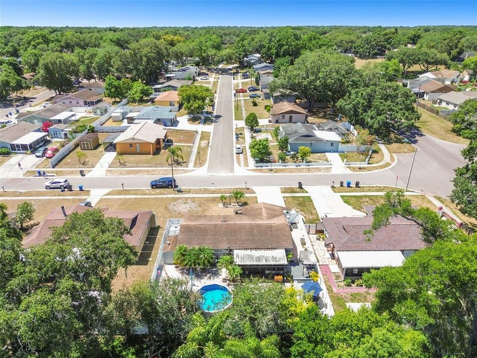 Active With Contract: $355,000 (3 beds, 2 baths, 1143 Square Feet)