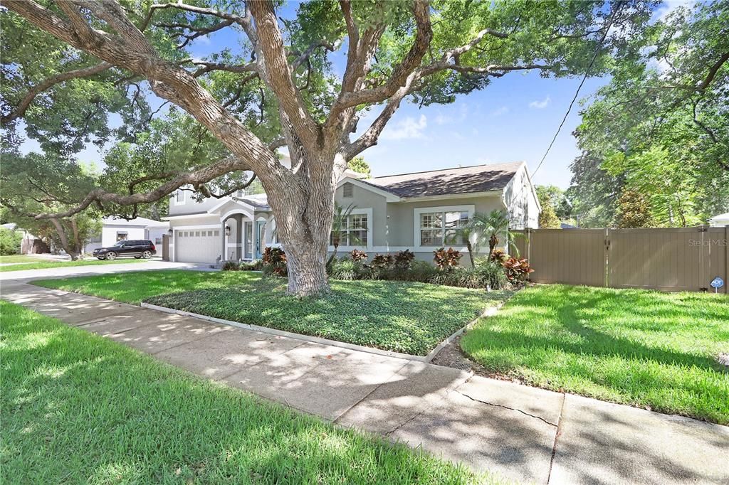 Active With Contract: $1,250,000 (4 beds, 2 baths, 2099 Square Feet)