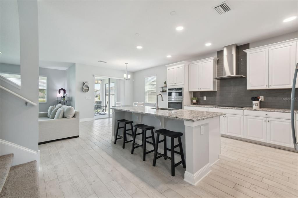 Active With Contract: $579,900 (5 beds, 3 baths, 3531 Square Feet)