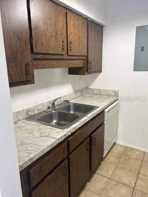 For Sale: $112,000 (1 beds, 1 baths, 600 Square Feet)