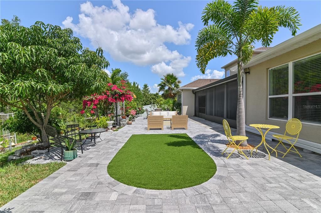 Active With Contract: $824,900 (5 beds, 4 baths, 3972 Square Feet)
