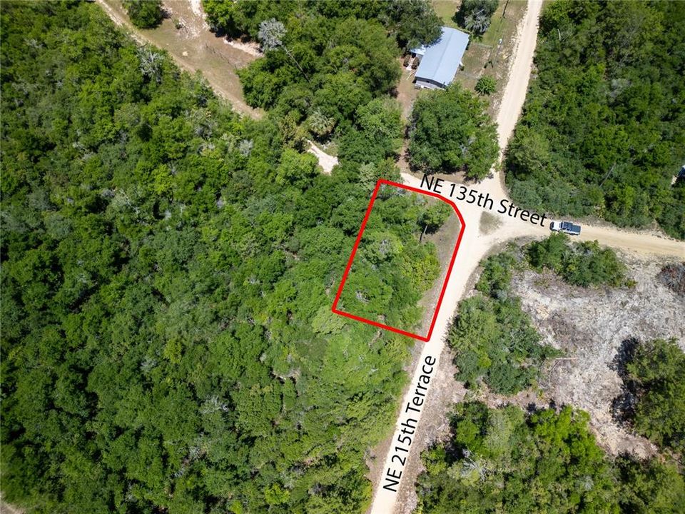 Vendido Recientemente: $9,400 (0.19 acres)