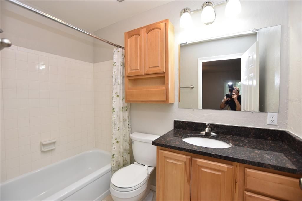 Active With Contract: $1,625 (2 beds, 2 baths, 1376 Square Feet)