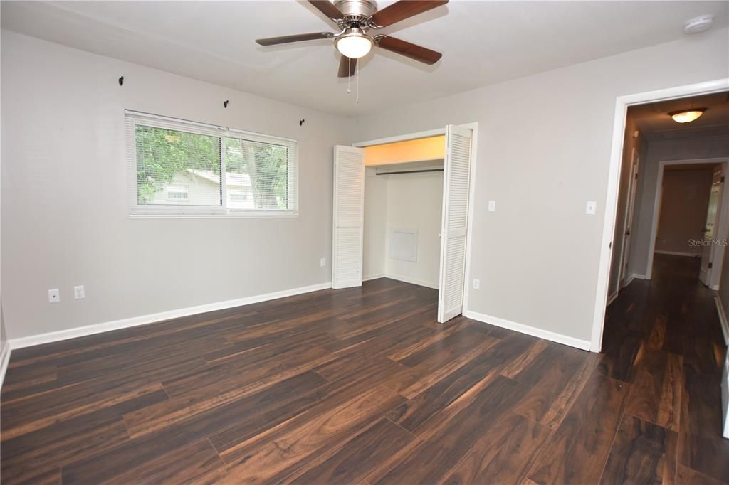 Active With Contract: $1,625 (2 beds, 2 baths, 1376 Square Feet)