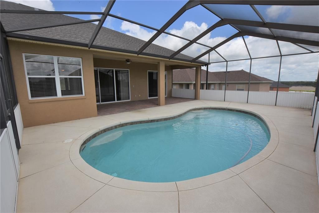 Recently Rented: $3,100 (4 beds, 2 baths, 2222 Square Feet)