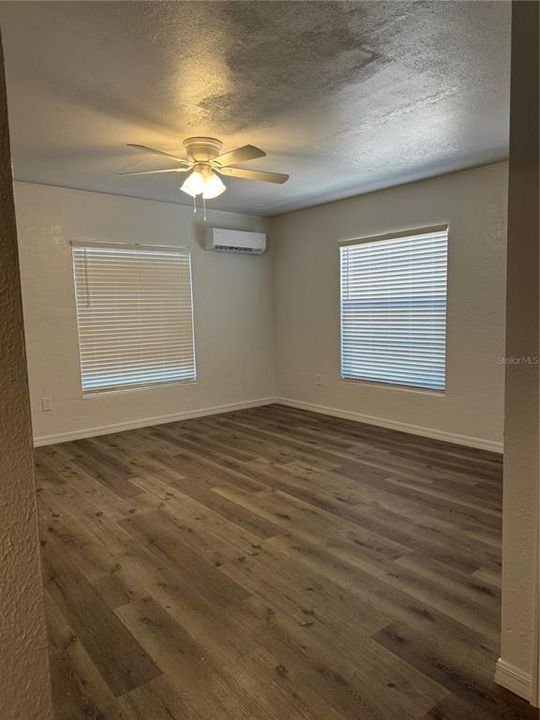 For Rent: $1,495 (2 beds, 1 baths, 1000 Square Feet)