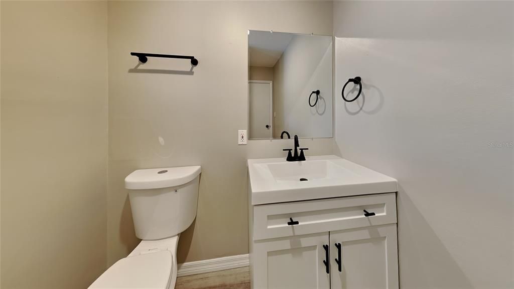 Active With Contract: $365,000 (4 beds, 2 baths, 1572 Square Feet)