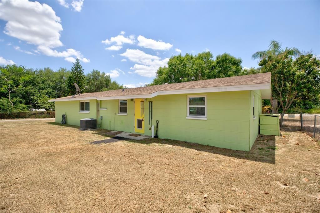 Active With Contract: $298,000 (4 beds, 2 baths, 1992 Square Feet)